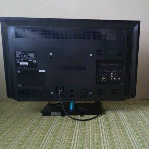 2013年製 TOSHIBA 32V テレビ TV