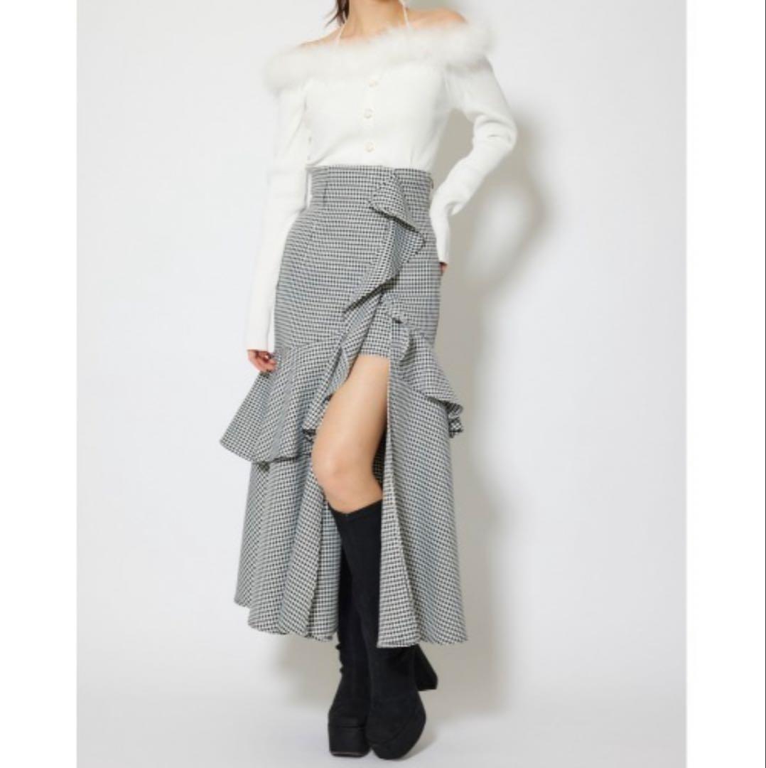 タグ付き新品　rienda フリルスリットハイウエストスコートショートパンツ