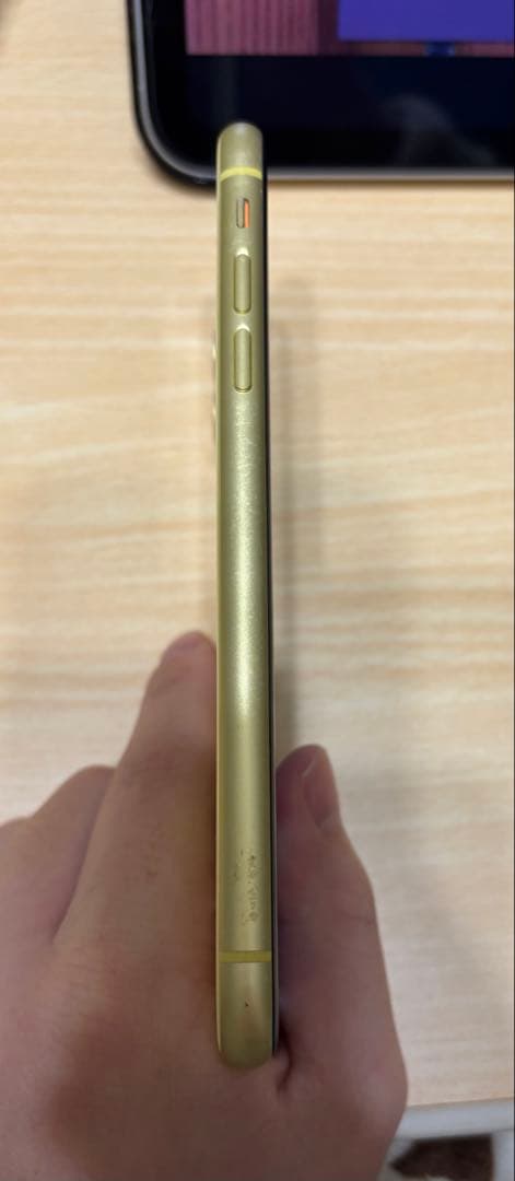 Apple iPhone 11 イエロー 本体 64gb