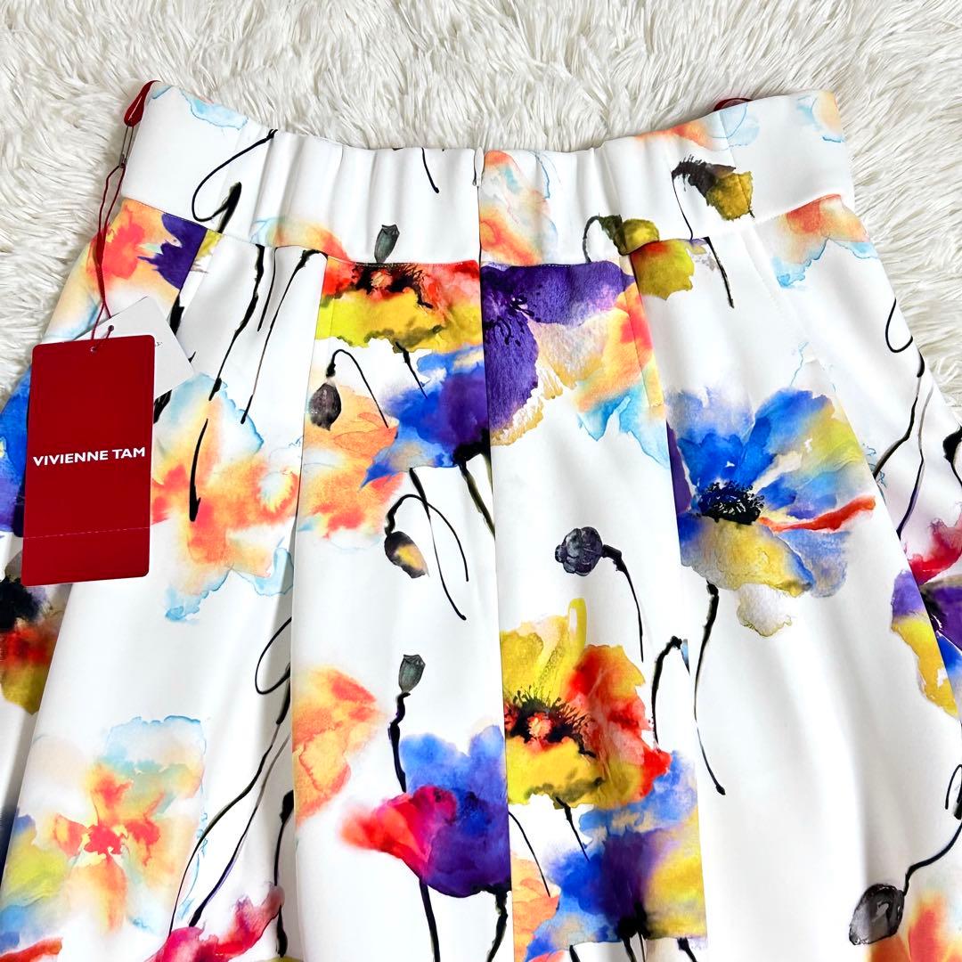 新品⭐️3.1万 ヴィヴィアンタム 水彩画 スカート 花柄 40 白 フレア 希少