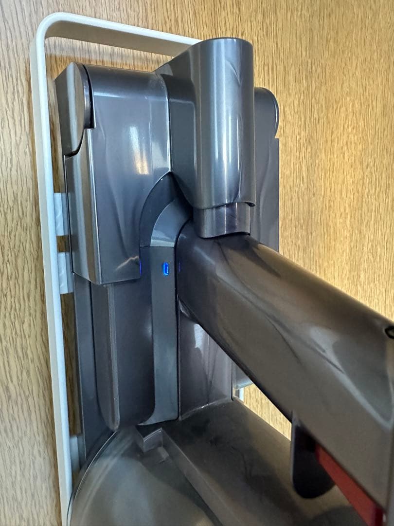 【Dyson】ダイソンV7スリム&山崎実業クリーナースタンド白【清掃済み】