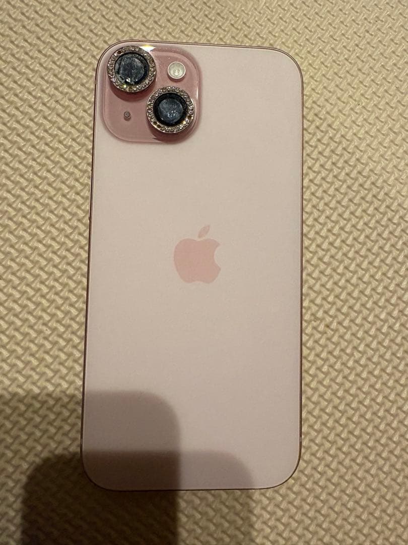 【目立つ傷汚れなし】Apple iPhone15128GB 本体 SI