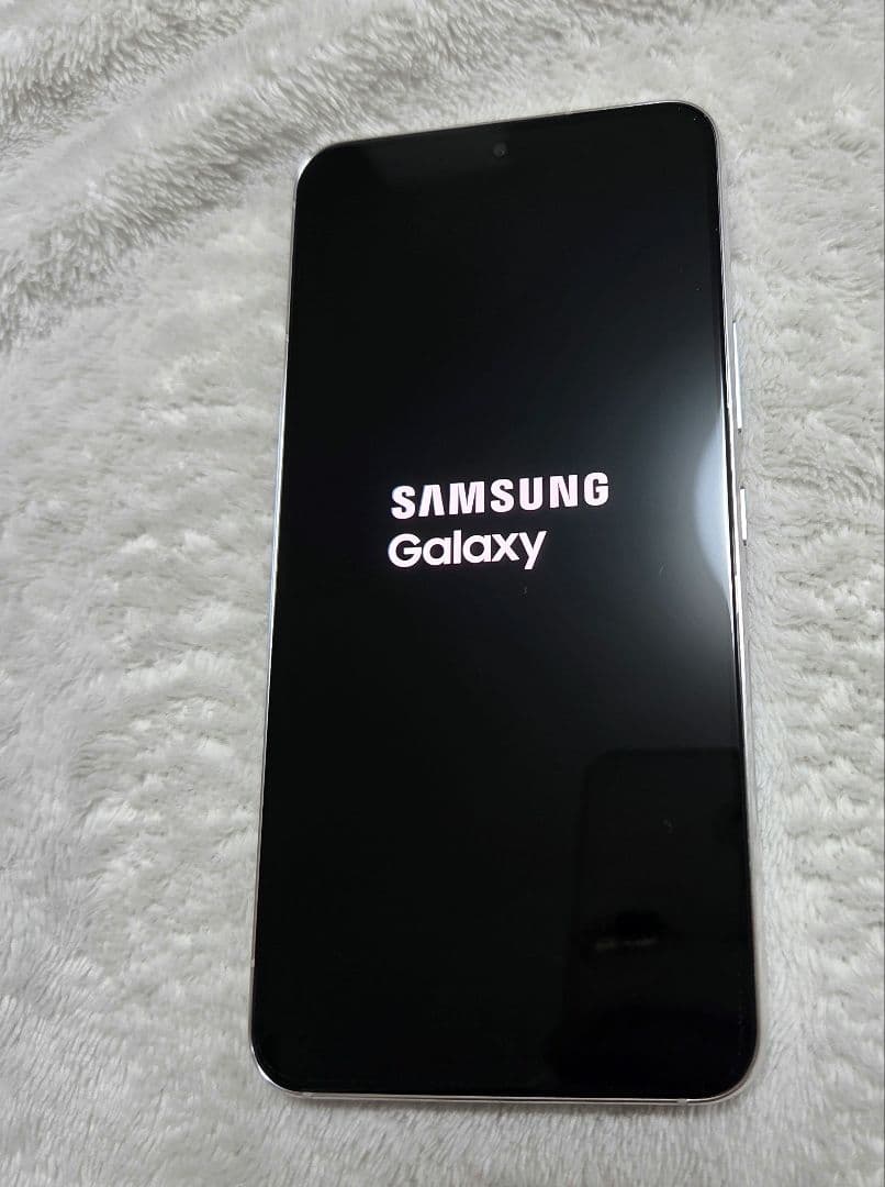 極美品　Galaxy　S22 SC-51C ホワイト　DOCOMO