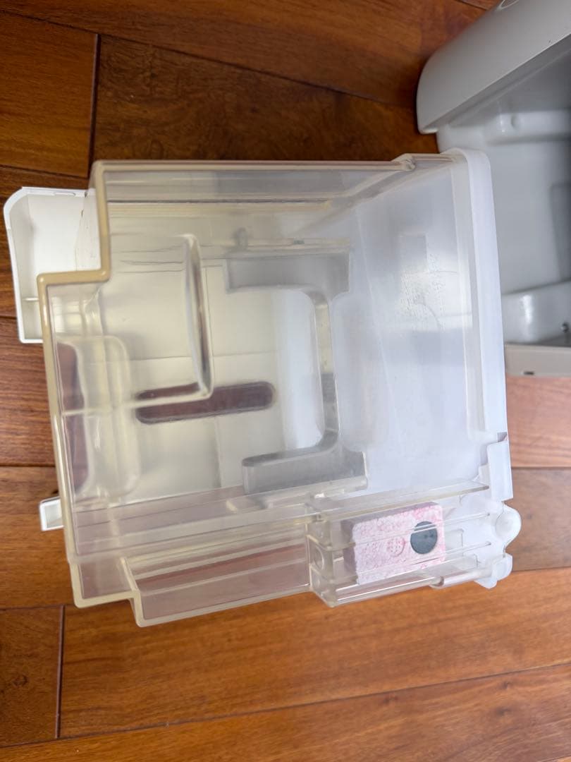 SHARP 空気清浄除湿機 CV-EF 120-W