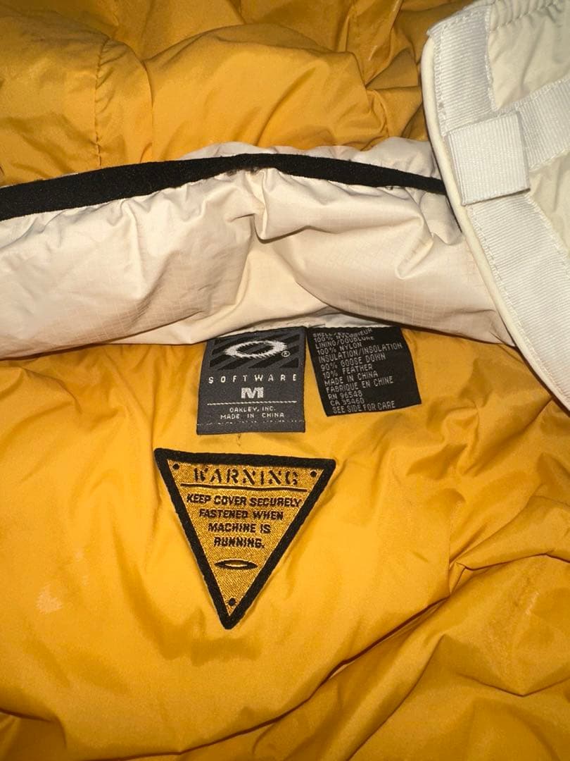 OAKLEY ダウンジャケット スノボ　スキー