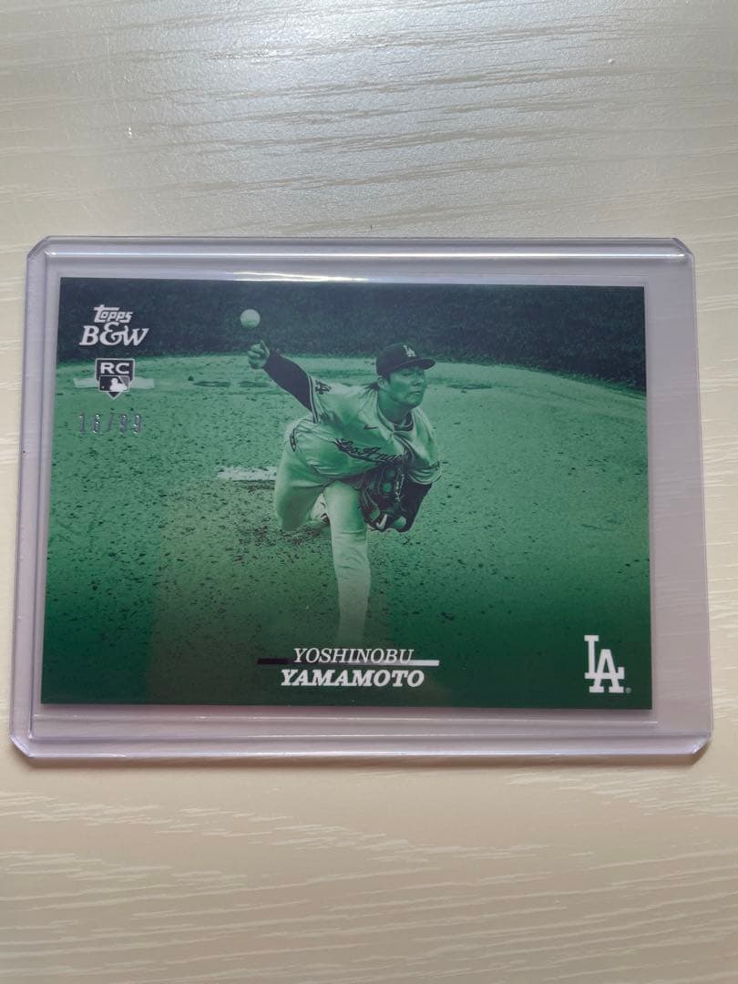 Topps Black & White Baseball 山本由伸　パラレル