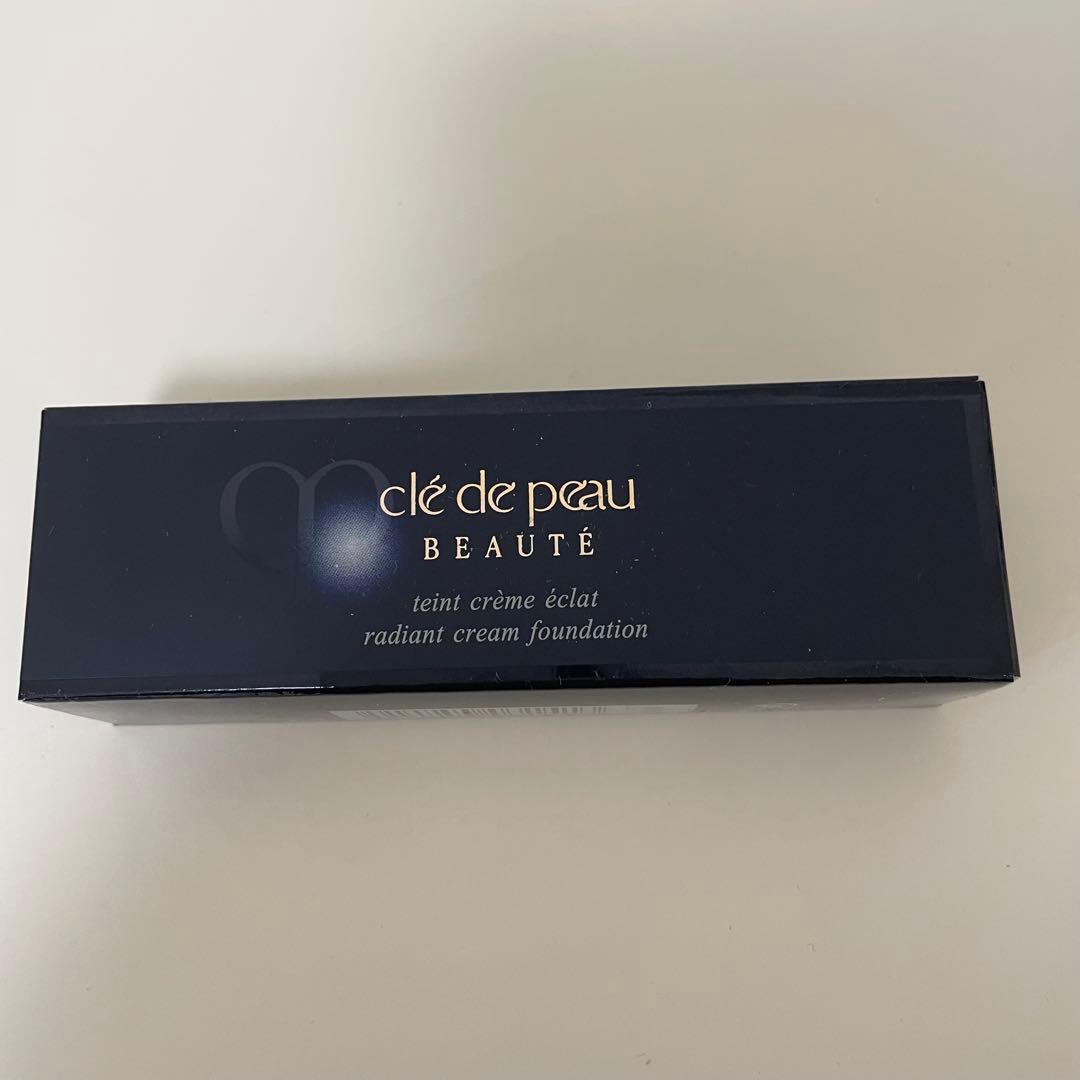 2点セットクレ・ド・ポーボーテ タンクレームエクラｎ オークル00