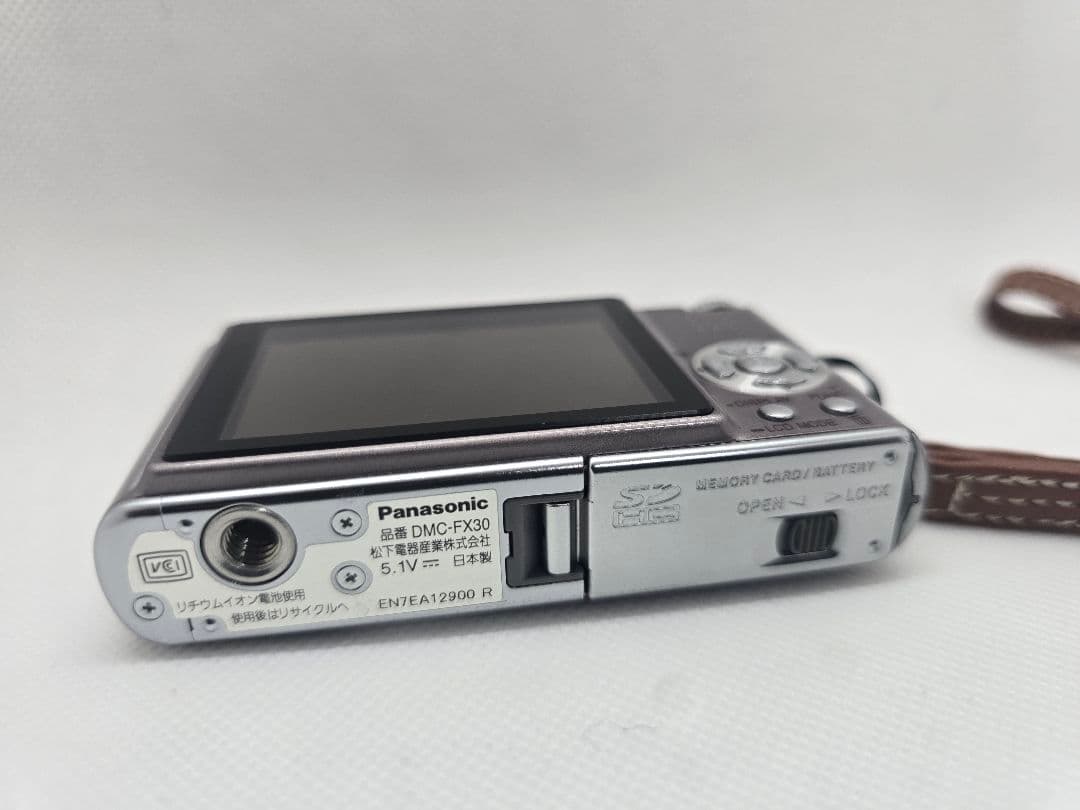 【超美品】Panasonic LUMIX DMC-FX30 付属品付 ケース付き