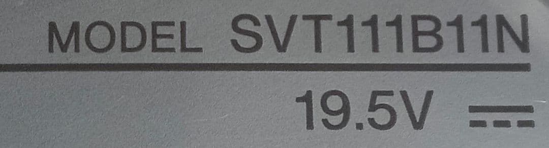 † Sony VAIO SVT111B11N 8GB ストレージ無