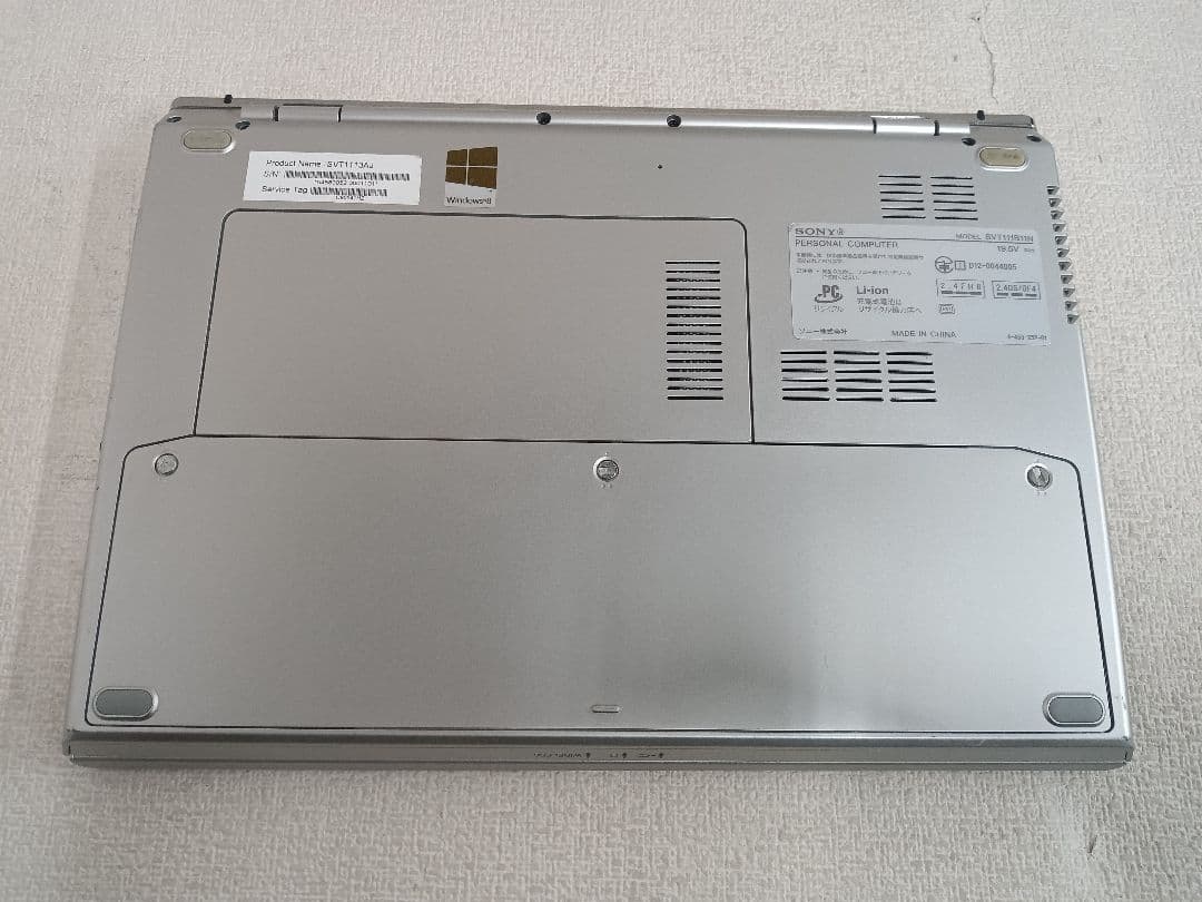 † Sony VAIO SVT111B11N 8GB ストレージ無