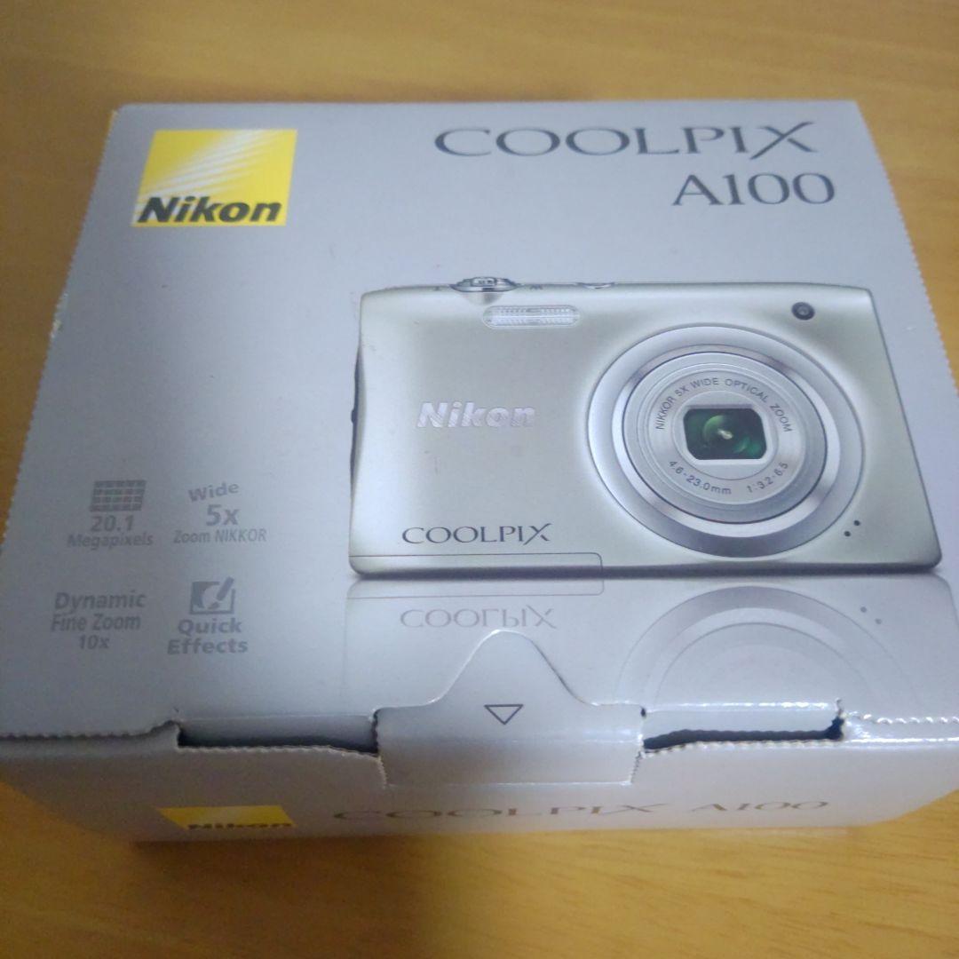 Nikon COOLPIX コンパクトデジタルカメラ シルバー