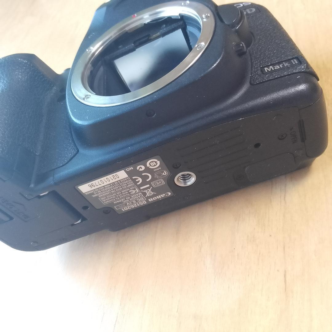 Canon EOS 5D Mark II デジタル一眼レフ
