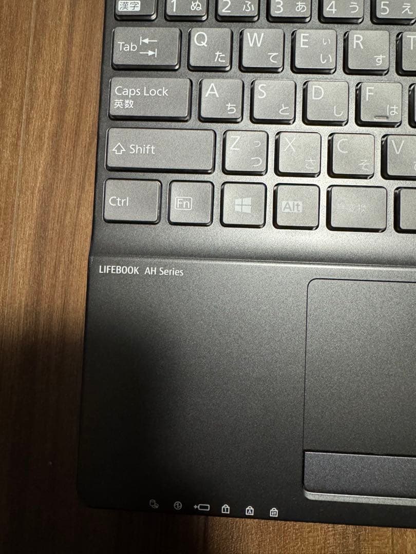 FMV LIFEBOOK WJ1AA52 500SSD ノートPC 極美品