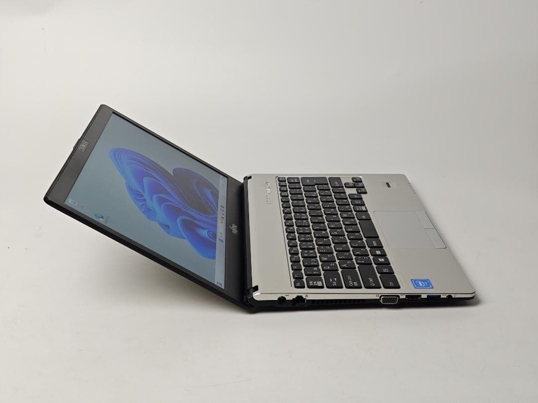 Fujitsu Life Book S937S 13.3インチ