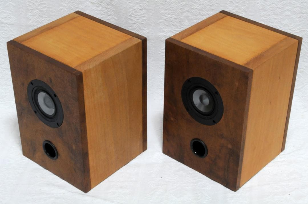 ◆ハンドメイドスピーカー ★無垢一枚板エンクロージャー製作品