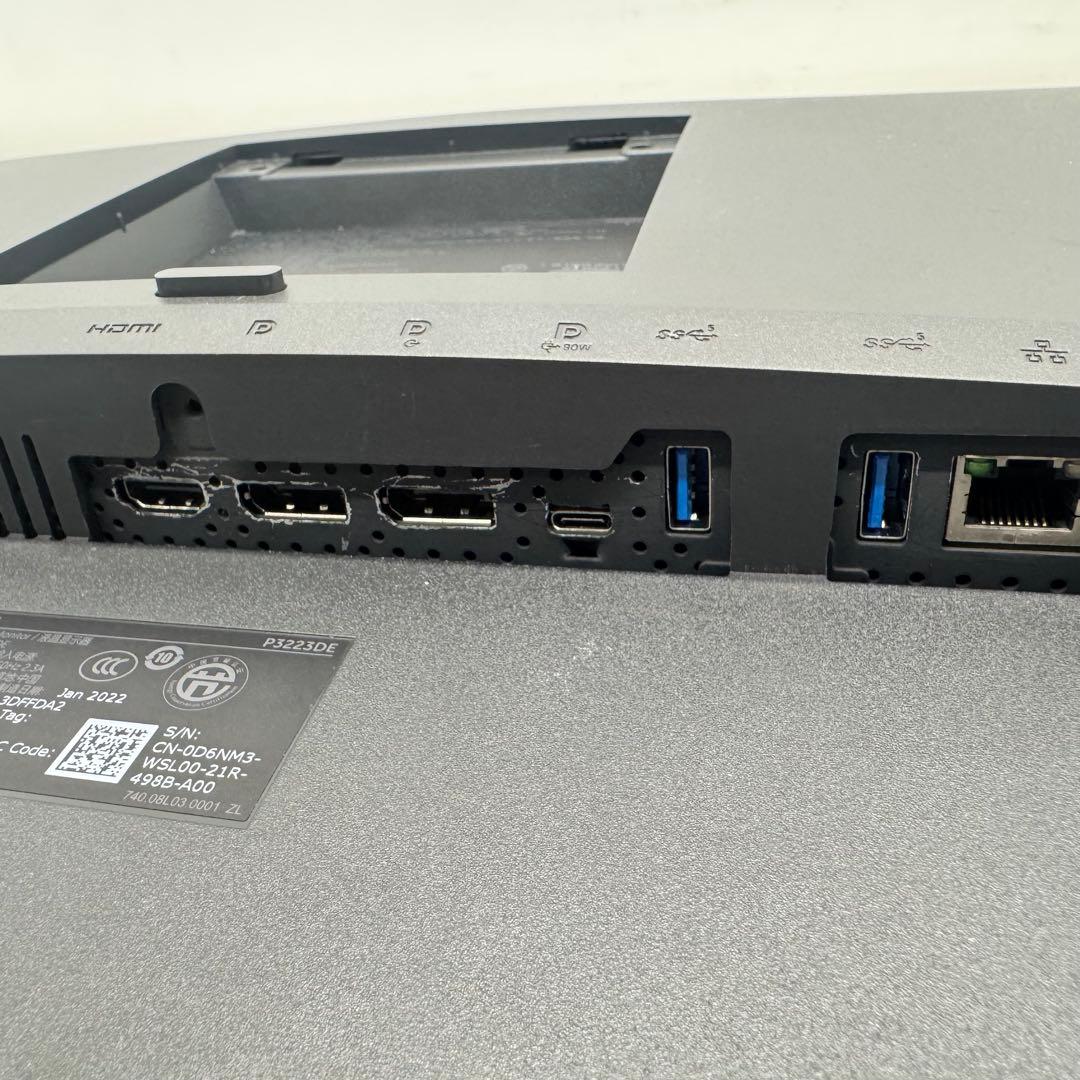 Dell 32型 P3223DE USB-Cハブ モニター 22年製※スタンド無
