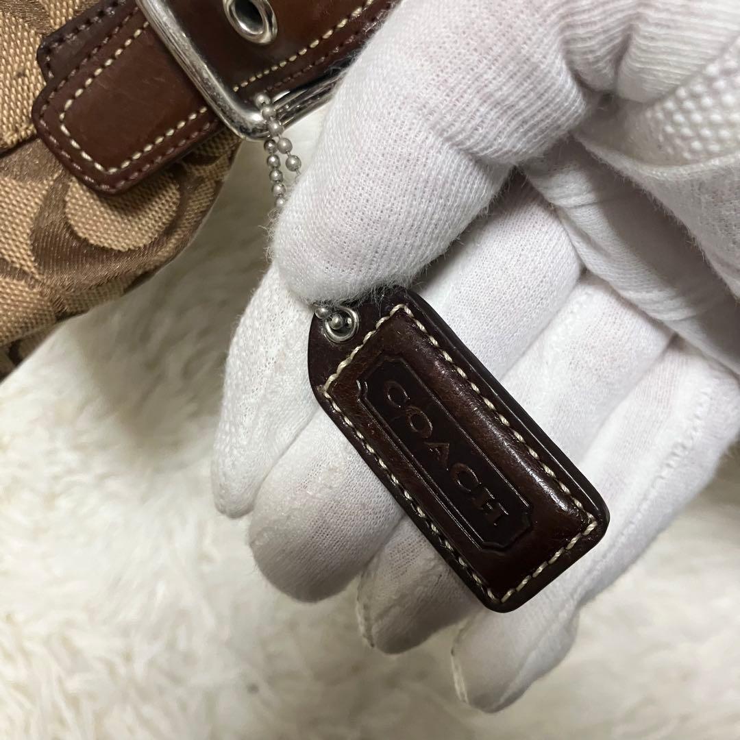 COACH アクセサリーポーチ 8K09 シグネチャー ストライプ チャーム