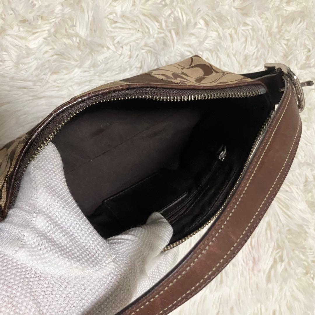 COACH アクセサリーポーチ 8K09 シグネチャー ストライプ チャーム