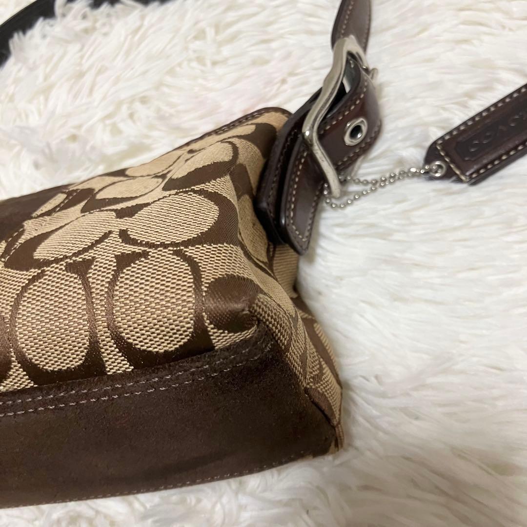 COACH アクセサリーポーチ 8K09 シグネチャー ストライプ チャーム