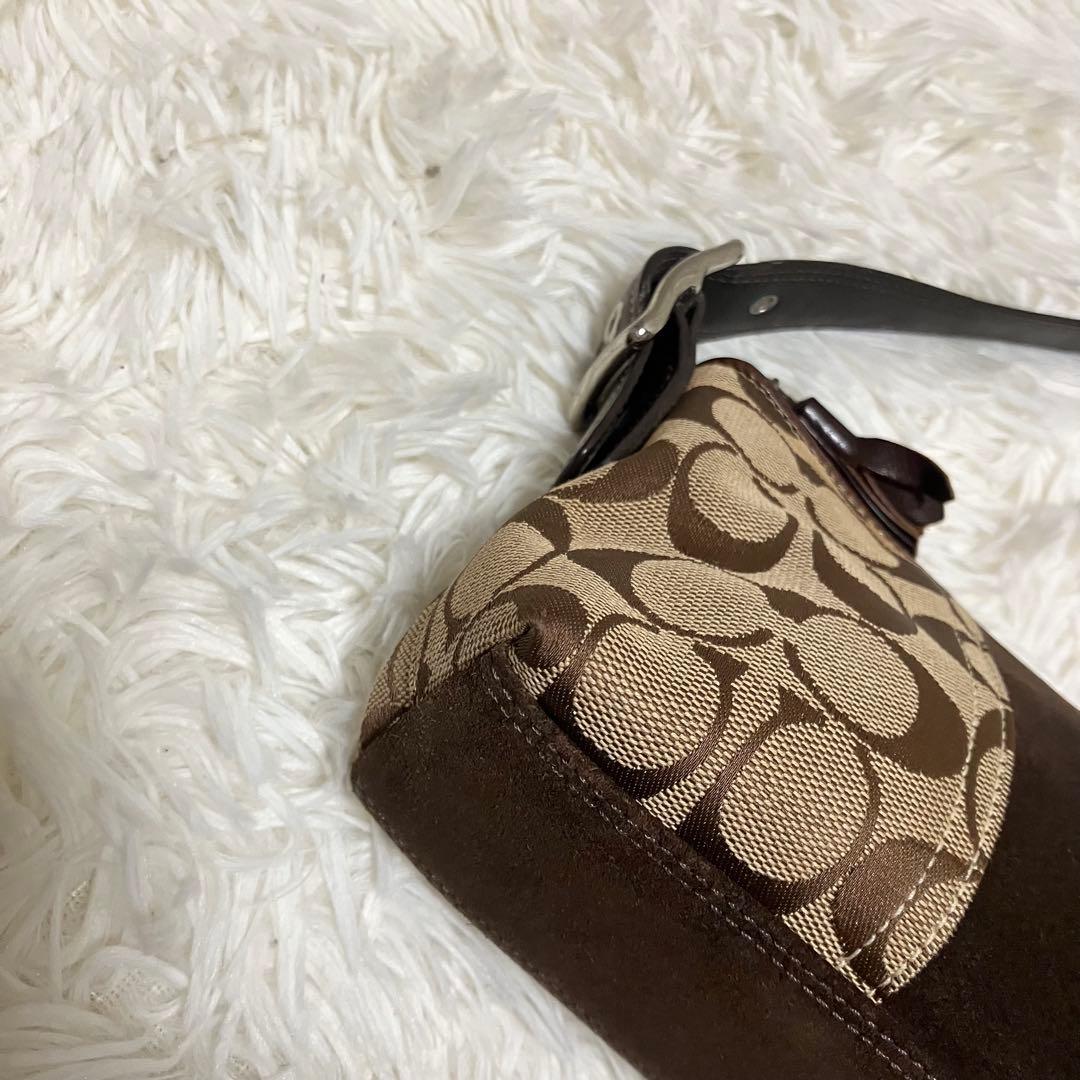 COACH アクセサリーポーチ 8K09 シグネチャー ストライプ チャーム