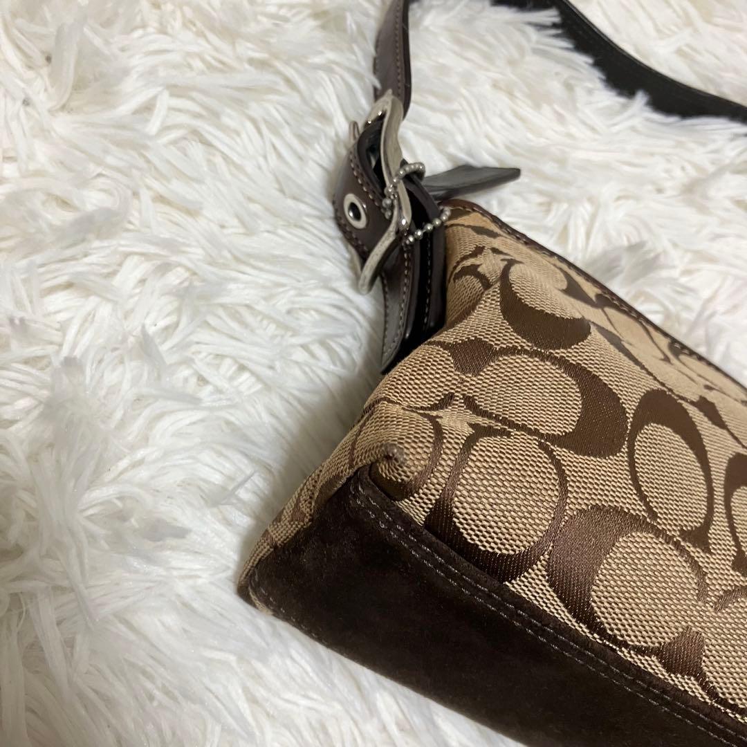 COACH アクセサリーポーチ 8K09 シグネチャー ストライプ チャーム