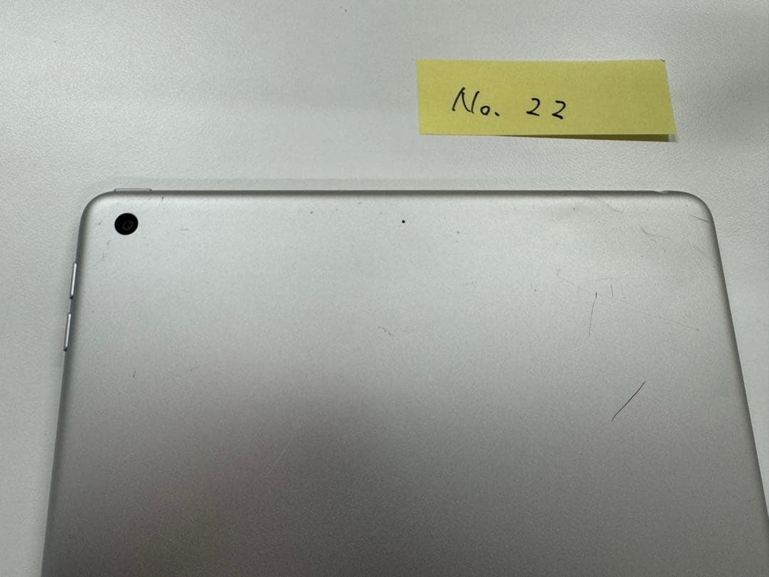 iPad第8世代 Wi-Fi 32GB シルバー ジャンク022