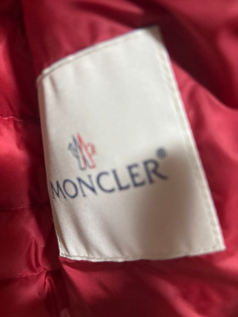 モンクレール　ライトダウン