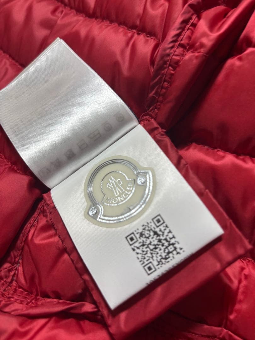 モンクレール　ライトダウン