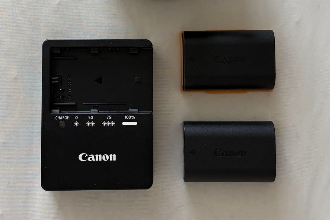 EOS 6D Mark II ボディー