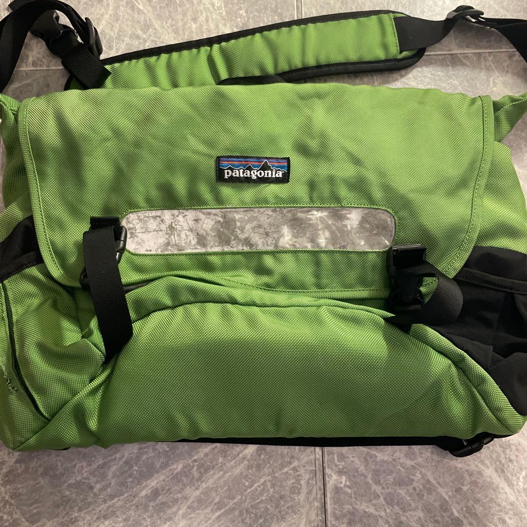 00s パタゴニア　ショルダーバッグ　ハーフマス　メッセンジャー