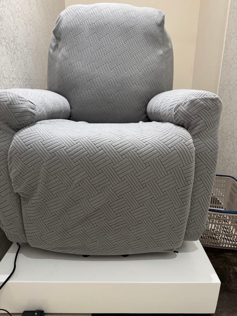 シフォンジュニア♡リクライニング 1人掛けソファ （自動）ホワイト