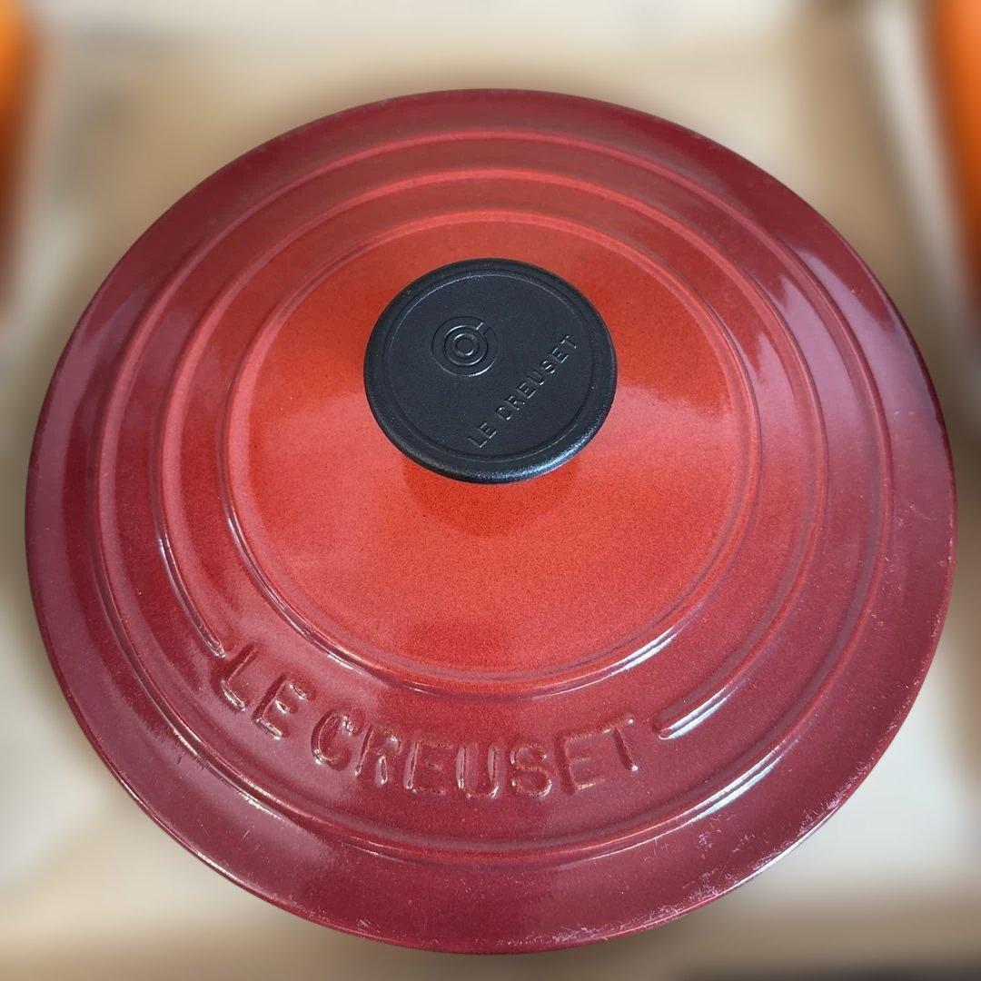 ル・クルーゼ ココットロンド18cm 未使用 鍋