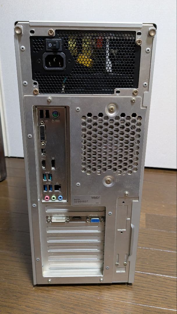 win10 16GB 2T i5 7600 アルミケース デスクトップパソコン