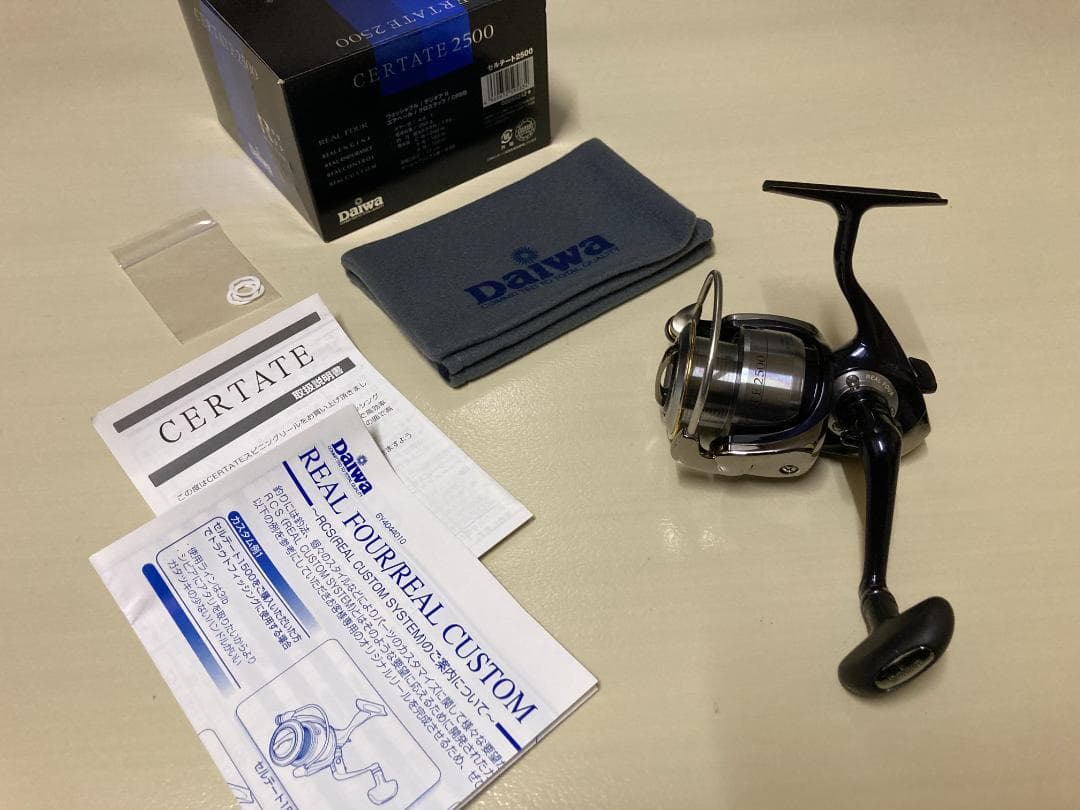 ダイワ　スピニングリール　セルテート　2500　美品