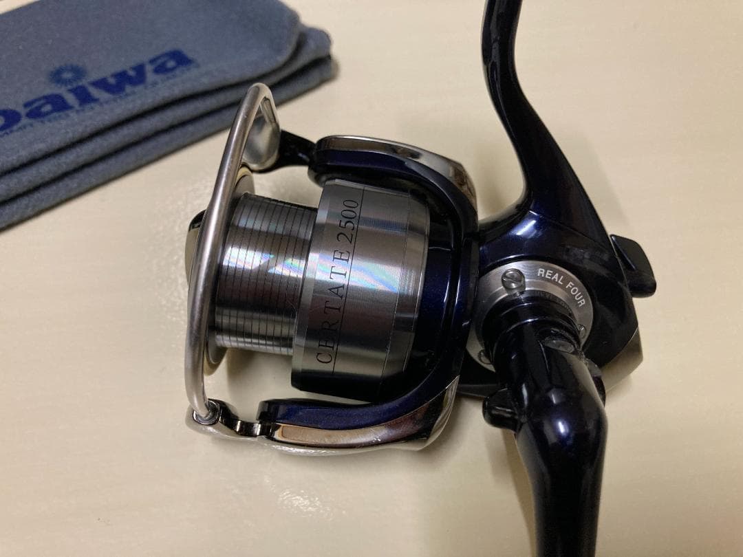 ダイワ　スピニングリール　セルテート　2500　美品