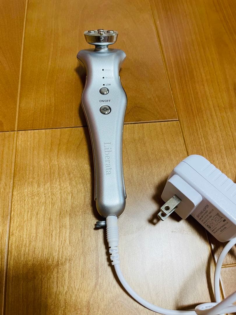 Liberata 美顔器 充電器付き 動作確認済み