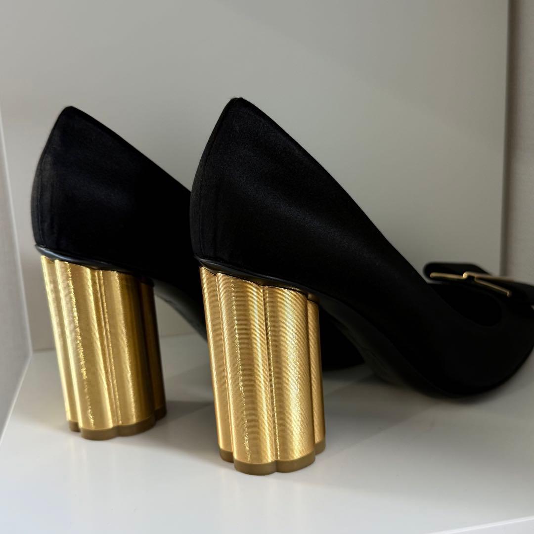 Ferragamo CAPUA85T 黒パンプス 5 1/2C