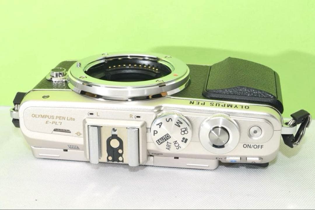 OLYMPUS E-PL7 ☆送料無料☆