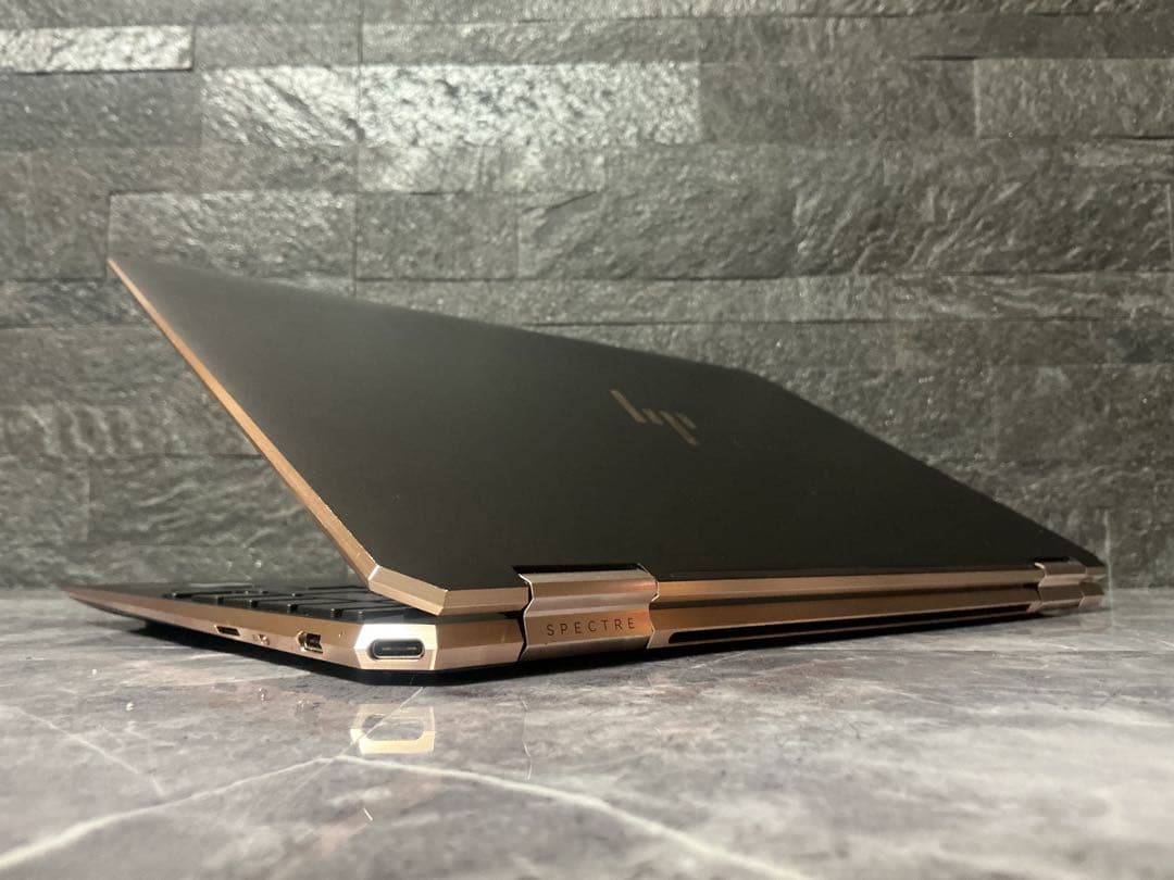 美品 HP SPECTRE corei7メモリ16GB NVMeSSD256GB