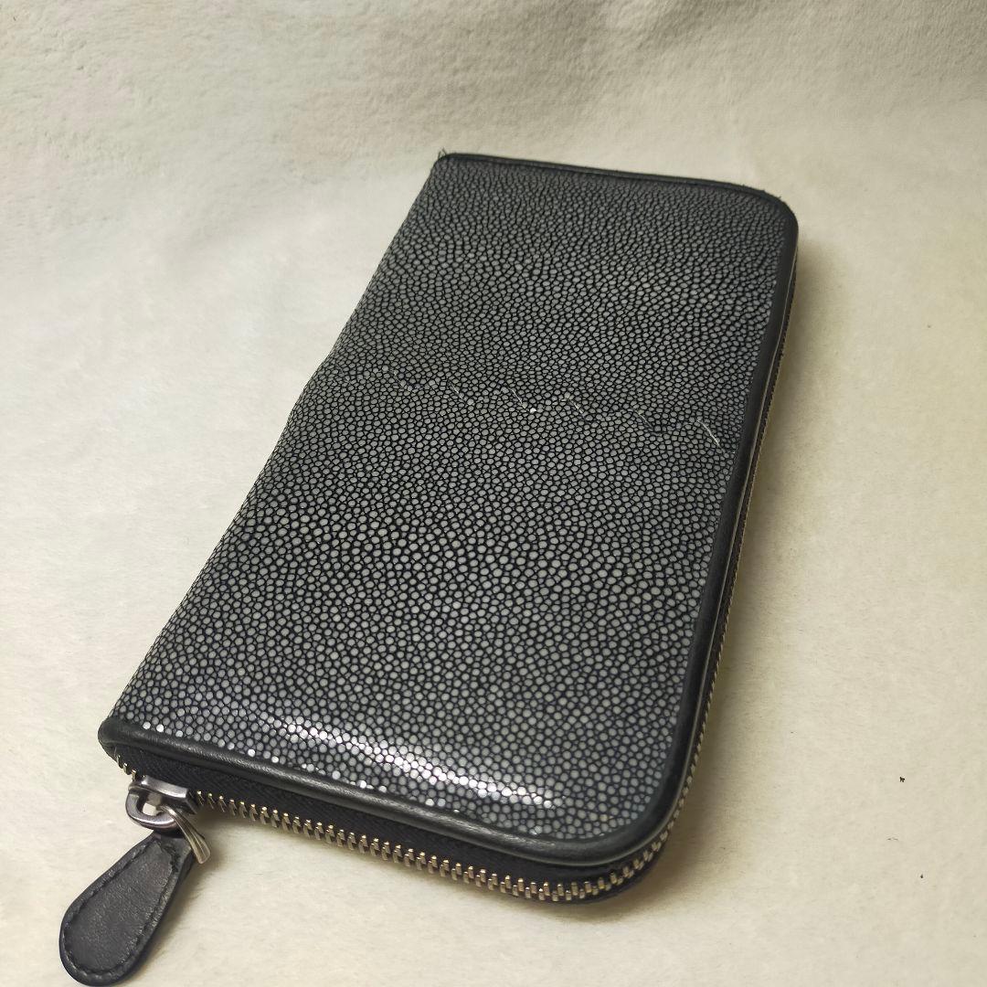 希少 ボッテガヴェネタ スティングレイ エイ革 ラウンドファスナー 黒