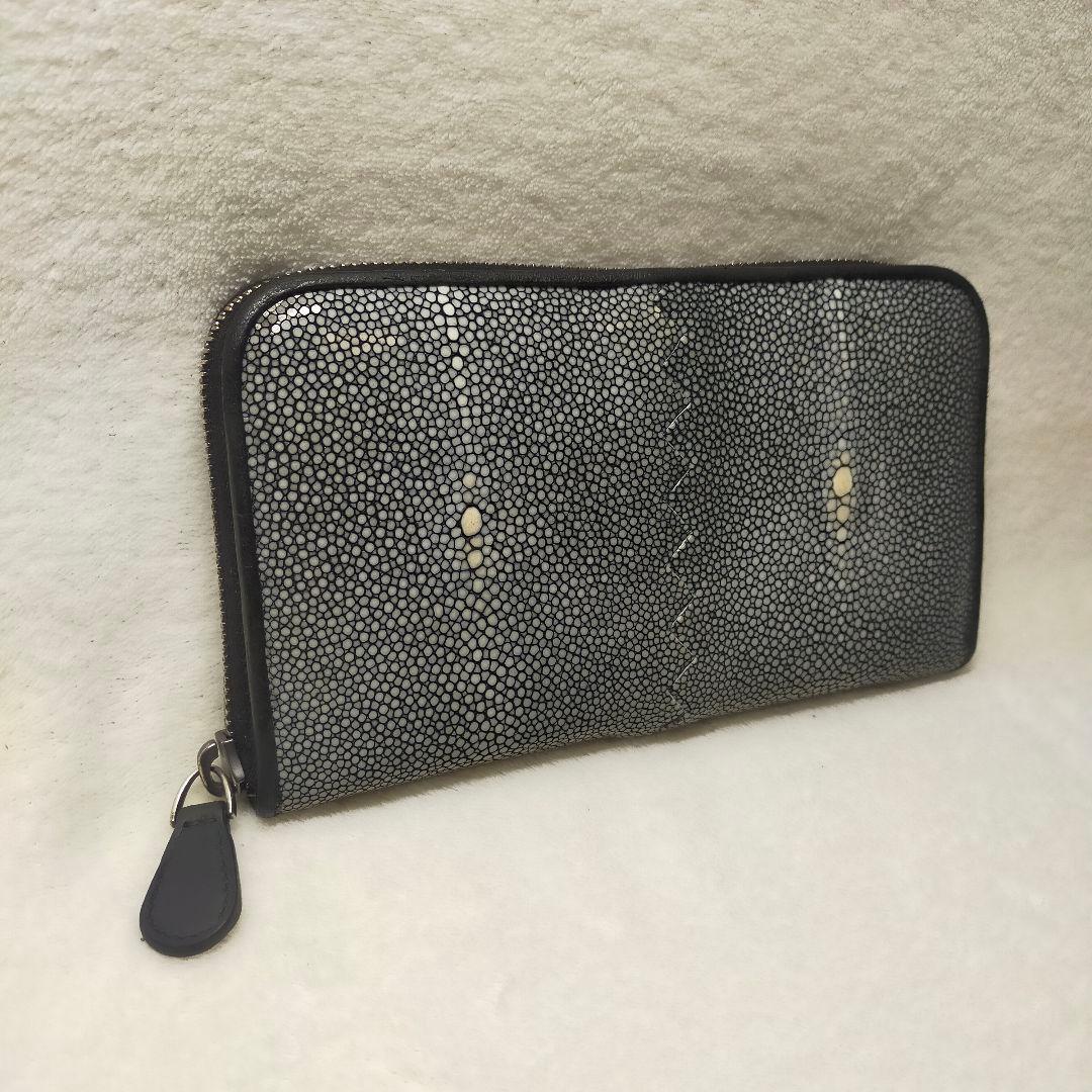 希少 ボッテガヴェネタ スティングレイ エイ革 ラウンドファスナー 黒