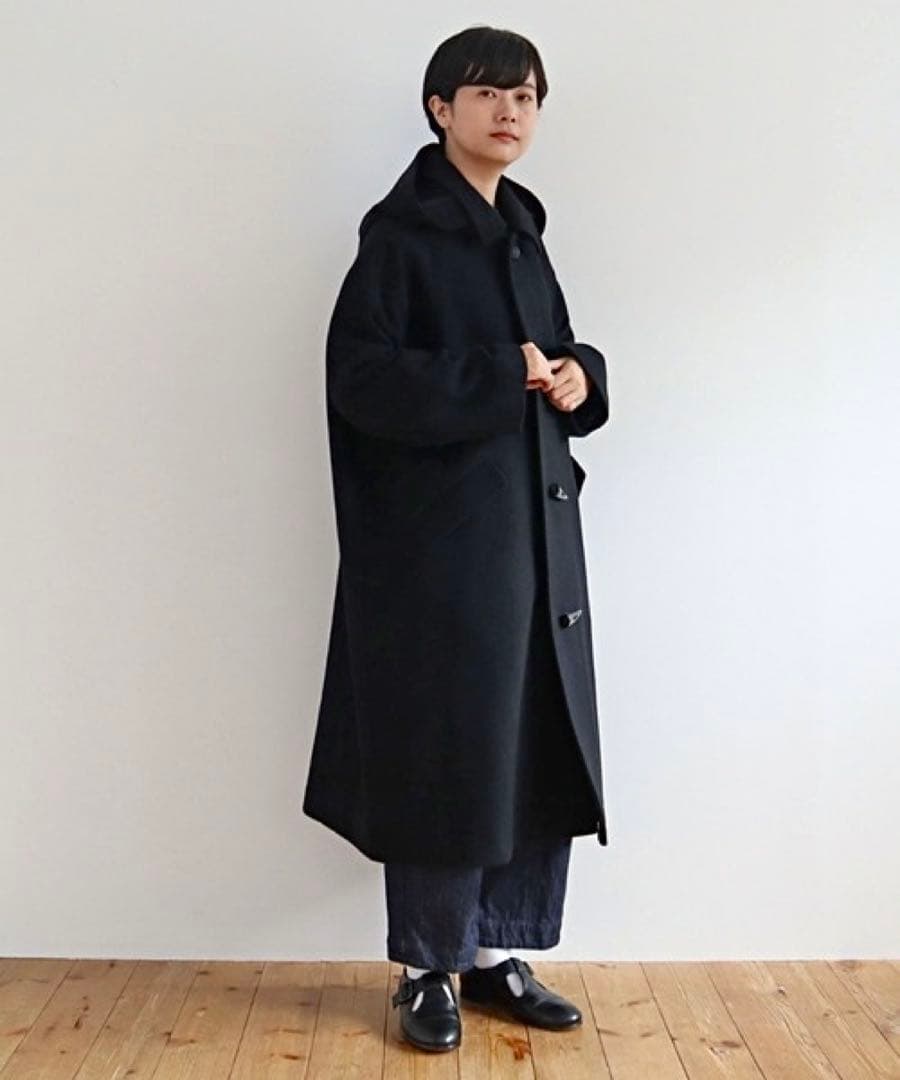 美品 yuni スーパー100 トグルボタンコート 黒 ゆったり