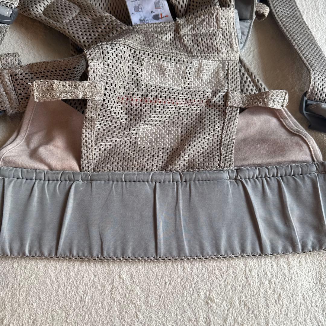 箱あり ベビービョルン 抱っこ紐 ワンカイグレーベージュ 美品