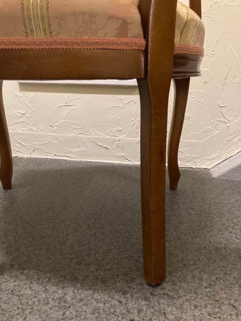 写場椅子　アーム付き