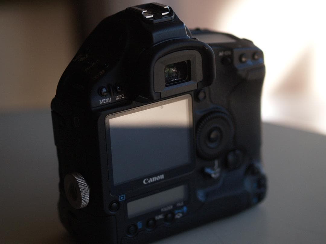 T*s様 Canon EOS-1 Ds Mark III 本体とアクセサリー
