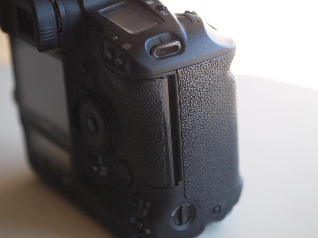 T*s様 Canon EOS-1 Ds Mark III 本体とアクセサリー