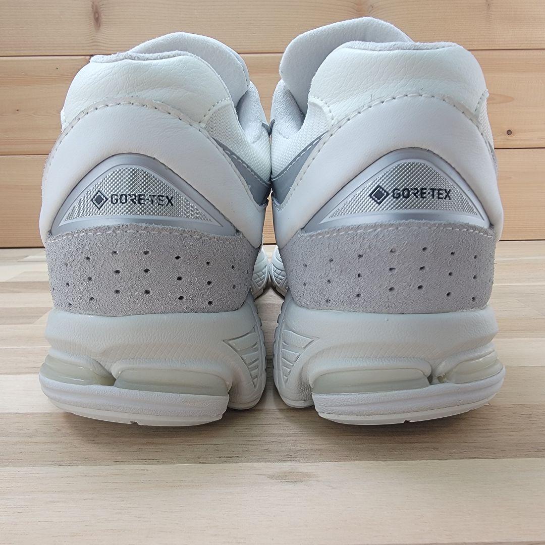 ニューバランス M2002RXM ゴアテックス ホワイト 27センチ
