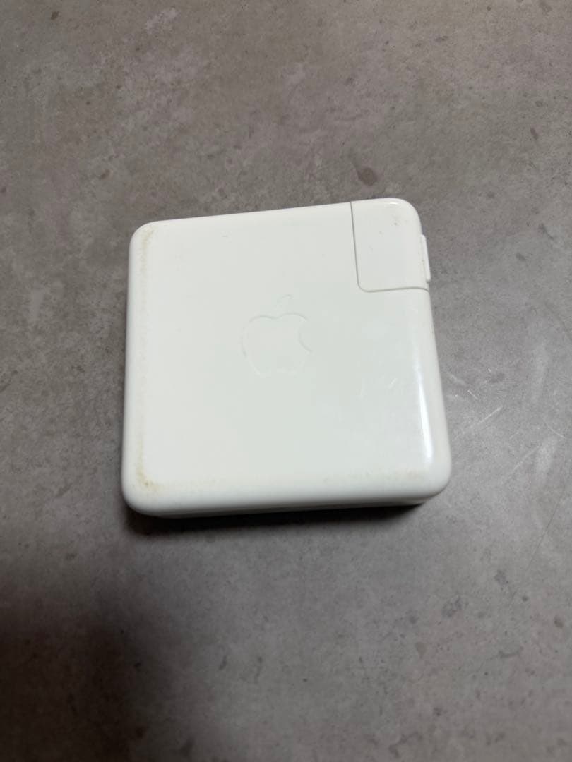 MacBook Pro 15インチ 2018 / 16GB / 256GB