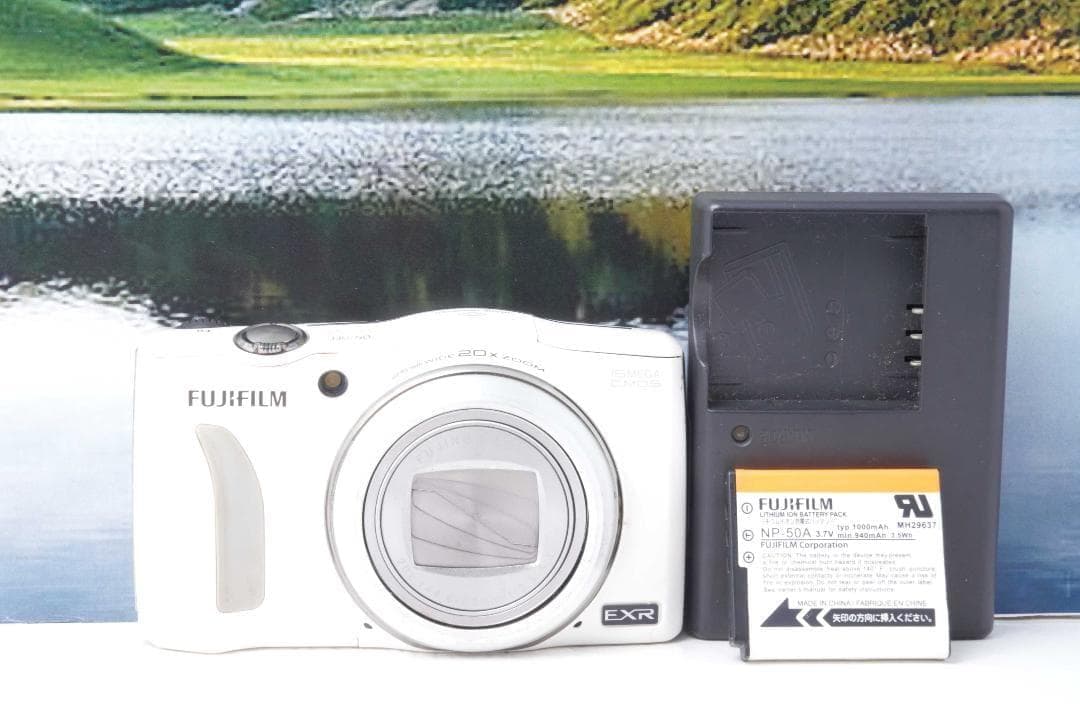 FUJIFILM 富士フィルム FinePix F800EXR