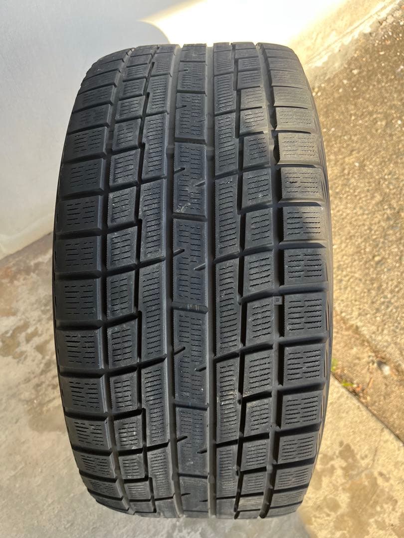 カールソン19インチホイルスタッドレスタイヤセット